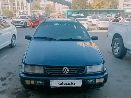 Volkswagen Passat 1993 года за 1 450 000 тг. в Уральск