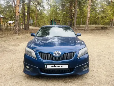 Toyota Camry 2011 года за 6 100 000 тг. в Семей