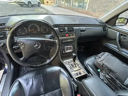 Mercedes-Benz E 280 2001 года за 6 300 000 тг. в Шымкент – фото 2