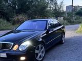 Mercedes-Benz E 320 2003 годаfor5 000 000 тг. в Караганда – фото 5