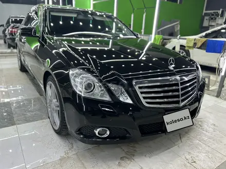 Mercedes-Benz E 350 2009 года за 9 100 000 тг. в Атырау – фото 2