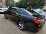 Toyota Camry 2014 года за 9 800 000 тг. в Кульсары – фото 3