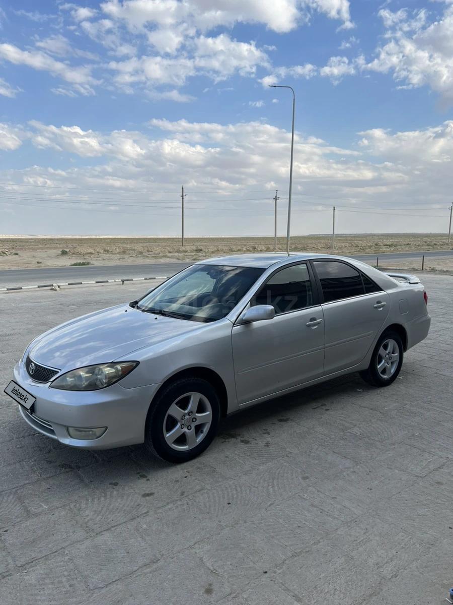 Toyota Camry 2005 г.