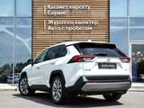 Toyota RAV4 Luxe 2020 года за 14 000 000 тг. в Шымкент – фото 2