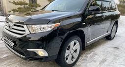 Toyota Highlander 2011 годаfor13 500 000 тг. в Алматы