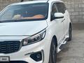 Kia Carnival 2018 года за 9 800 000 тг. в Алматы – фото 2