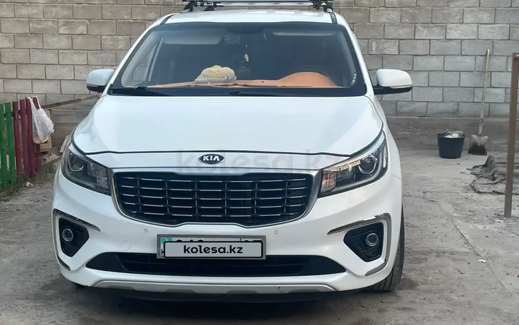 Kia Carnival 2018 года за 9 800 000 тг. в Алматы