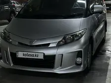 Toyota Estima, 2014
