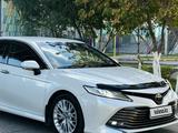 Toyota Camry 2021 года за 14 500 000 тг. в Семей – фото 3