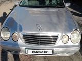 Mercedes-Benz E 320 1999 годаүшін4 200 000 тг. в Талдыкорган – фото 4