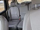 Kia Sedona 2015 года за 13 100 000 тг. в Кульсары – фото 5