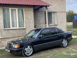 Mercedes-Benz 190