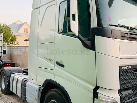 Volvo  FH 2017 года за 35 000 000 тг. в Шымкент – фото 3