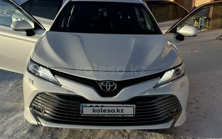 Toyota Camry 2019 годаүшін14 500 000 тг. в Караганда