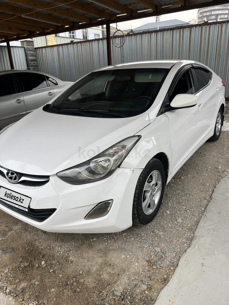 Hyundai Elantra 2013 г.