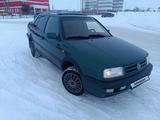 Volkswagen Vento 1995 годаfor2 300 000 тг. в Жезказган – фото 2