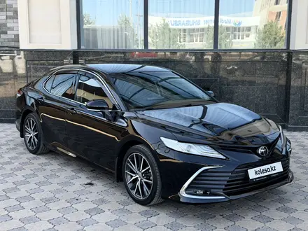 Toyota Camry 2021 года за 15 800 000 тг. в Шымкент