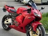 Honda  CBR 600RR 2004 года за 2 660 000 тг. в Алматы