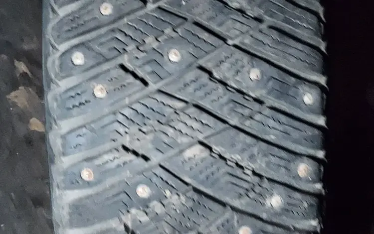 Шины 17 бу шипован за 25 000 тг. в Петропавловск