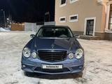 Mercedes-Benz E 320 2003 годаfor5 200 000 тг. в Караганда