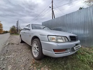 Nissan Laurel, 1998