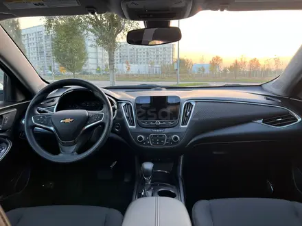 Chevrolet Malibu 2021 года за 7 900 000 тг. в Алматы – фото 10