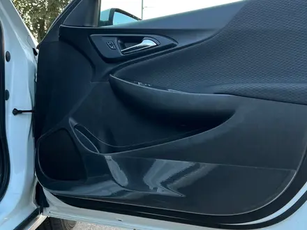 Chevrolet Malibu 2021 года за 7 900 000 тг. в Алматы – фото 5