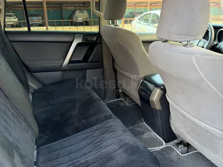 Toyota Land Cruiser Prado 2012 года за 13 900 000 тг. в Актобе – фото 11