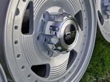 6.139.7. Тойота хайс. Делика. Диски новое состояние оригинал. за 120 000 тг. в Алматы – фото 5