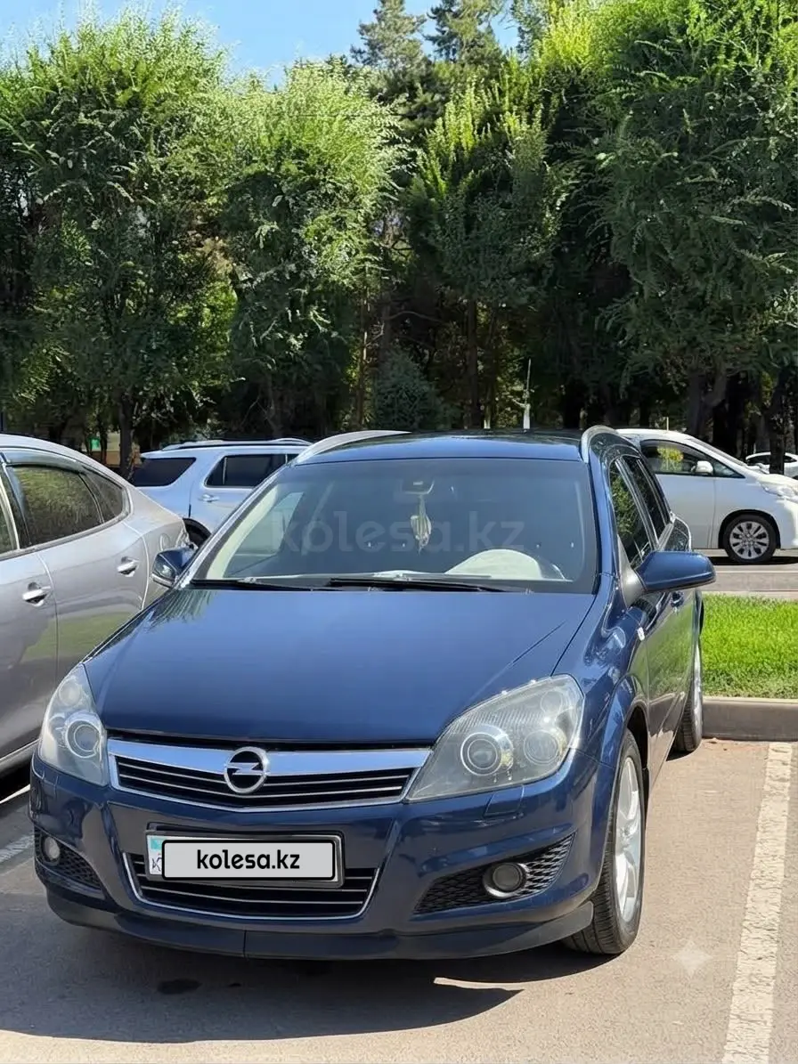 Opel Astra, 2013