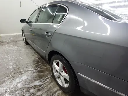 Volkswagen Passat 2007 года за 4 600 000 тг. в Караганда – фото 13