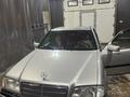Mercedes-Benz C 200 1995 года за 1 200 000 тг. в Жанаарка – фото 2