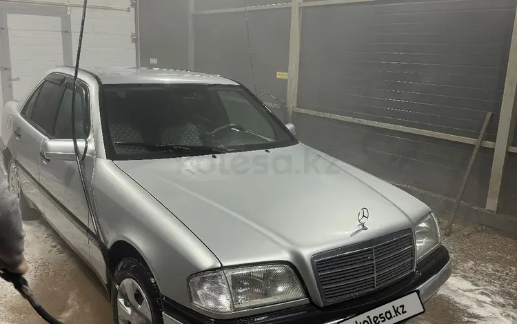 Mercedes-Benz C 200 1995 года за 1 200 000 тг. в Жанаарка