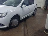 Renault Sandero 2015 года за 3 100 000 тг. в Астана