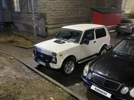 ВАЗ (Lada) Lada 2121 2017 года за 3 600 000 тг. в Алматы – фото 28