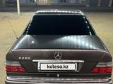 Mercedes-Benz E 220 1995 года за 2 500 000 тг. в Караганда