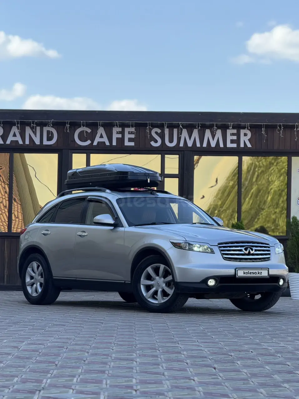Infiniti FX35, 2005