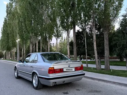 BMW 525 1993 года за 2 350 000 тг. в Шымкент – фото 4