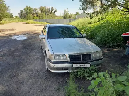 Mercedes-Benz C 180 1993 года за 2 000 000 тг. в Семей – фото 6