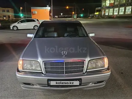 Mercedes-Benz C 180 1997 года за 3 200 000 тг. в Актау – фото 2