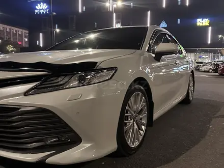 Toyota Camry 2018 года за 13 000 000 тг. в Шымкент – фото 12