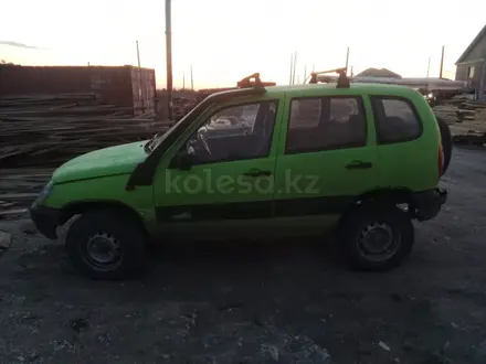 Chevrolet Niva 2003 года за 1 500 000 тг. в Затобольск – фото 2