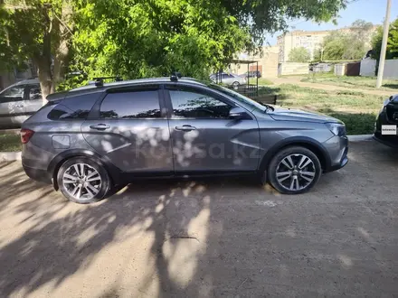 ВАЗ (Lada) Vesta SW Cross 2018 года за 5 500 000 тг. в Уральск – фото 2