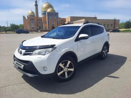 Toyota RAV4 2015 года за 9 900 000 тг. в Астана