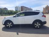 Toyota RAV4 2015 годаүшін9 900 000 тг. в Астана – фото 5