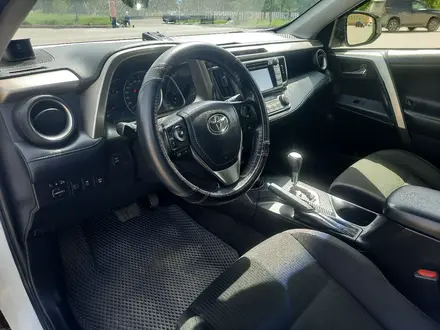 Toyota RAV4 2015 года за 9 900 000 тг. в Астана – фото 8
