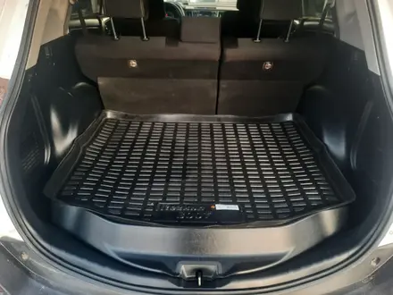 Toyota RAV4 2015 года за 9 900 000 тг. в Астана – фото 11