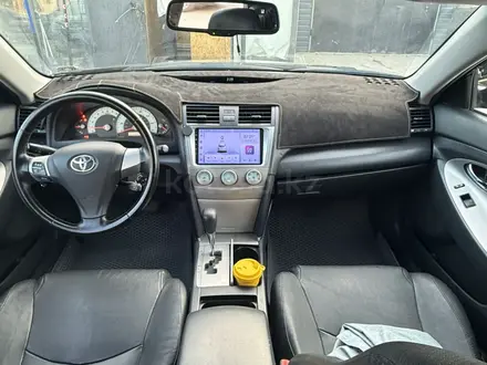 Toyota Camry 2008 года за 4 000 000 тг. в Атырау – фото 7