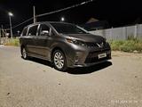 Toyota Sienna 2017 годаүшін9 000 000 тг. в Атырау