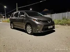 Toyota Sienna, 2017